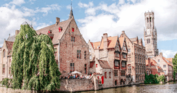 Pourquoi Bruges séduit de plus en plus de touristes? Bruges Beffroi