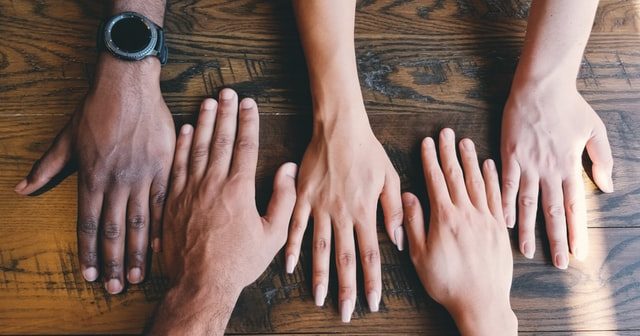 Les projets de solidarité nés en réponse au Coronavisu à Bruxelles Les projets de solidarités nés à Bruxelles face au coronavirus (c) Photo by Clay Banks Unsplash