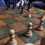 Wo kann man in Brüssel Schach spielen?