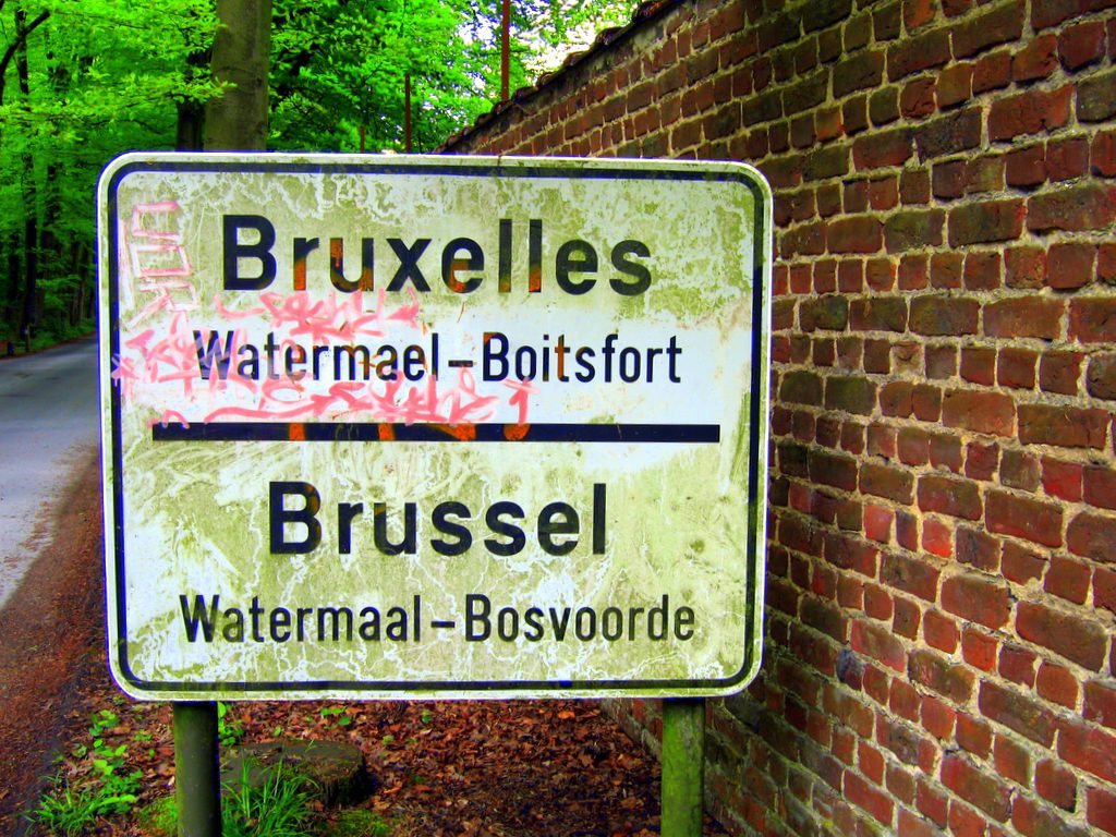 Leer hoe u het woord "Brussel" correct uitspreekt!