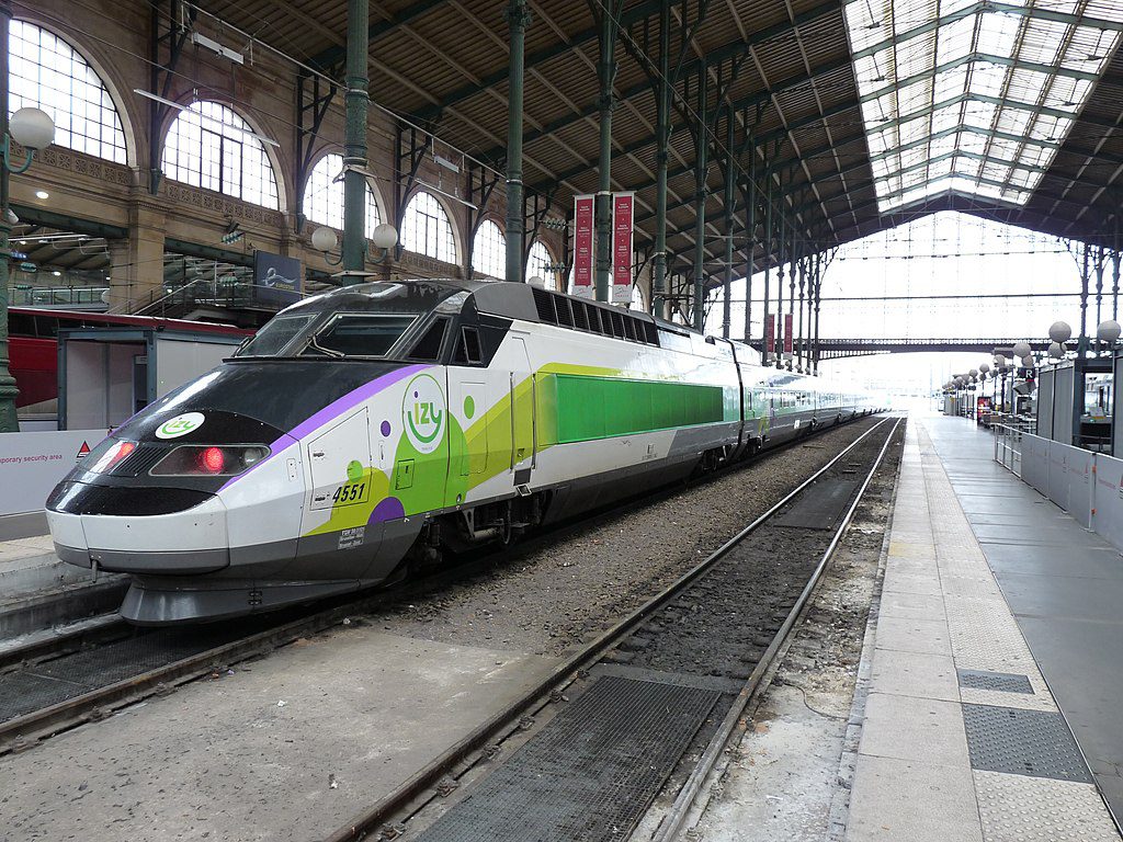 Tren ieftin Paris – Bruxelles cu IZY „Train”