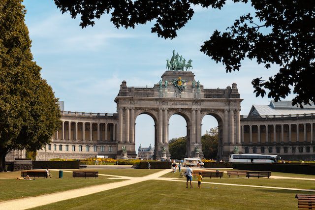 Parc du Cinquentenaire (c) fotó Ugrás François Genon profiljára François Genon unsplash Parc du Cinquentenaire (c) fotó Ugrás François Genon profiljára François Genon unsplash