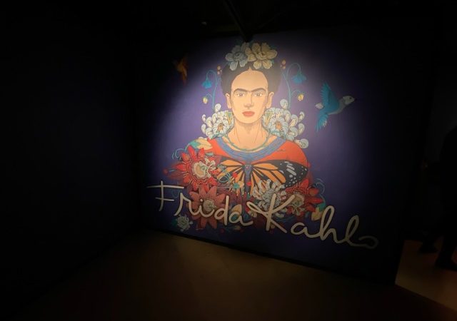 Ne manquez pas l ‘exposition immersive Frida Kahlo à Bruxelles