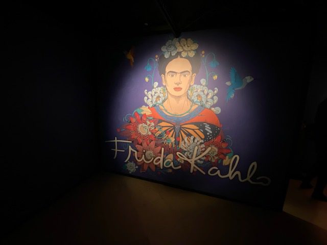 Ne manquez pas l ‘exposition immersive Frida Kahlo à Bruxelles