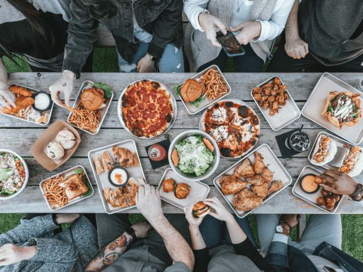 All you can eat (c) Unsplash Avatar of user Spencer Davis Spencer Davis @spencerdavis Spencer Davis