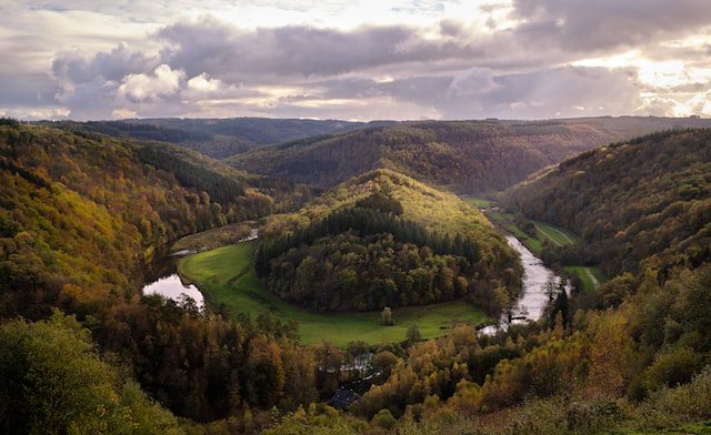 Vue de Bouillon (c) Photo Alexander Van Steenberge unsplash