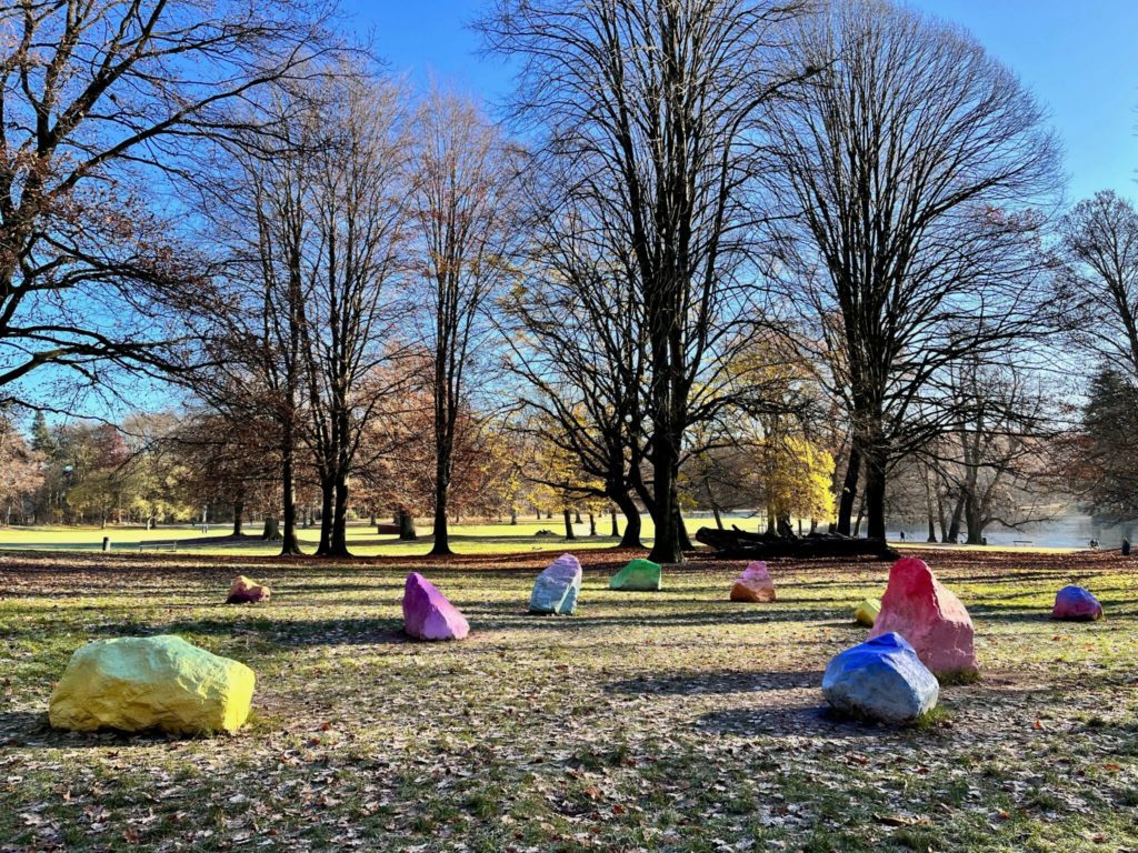 Léopoldine RouxThe Rainbow Seeds , 2022 Photographie Léopoldine Roux , Dossier Presse