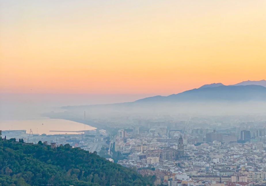 Malaga (c) Unsplash Ales Nesetril