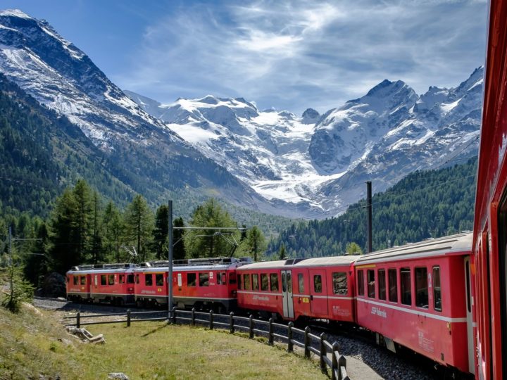 Embarquez pour un voyage de luxe à bord du Venice Simplon-Orient-Express au départ de Bruxelles ! 🚂✨