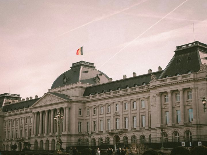 Exploration Linguistique: Décodons le Mystère du nom « Bruxelles »