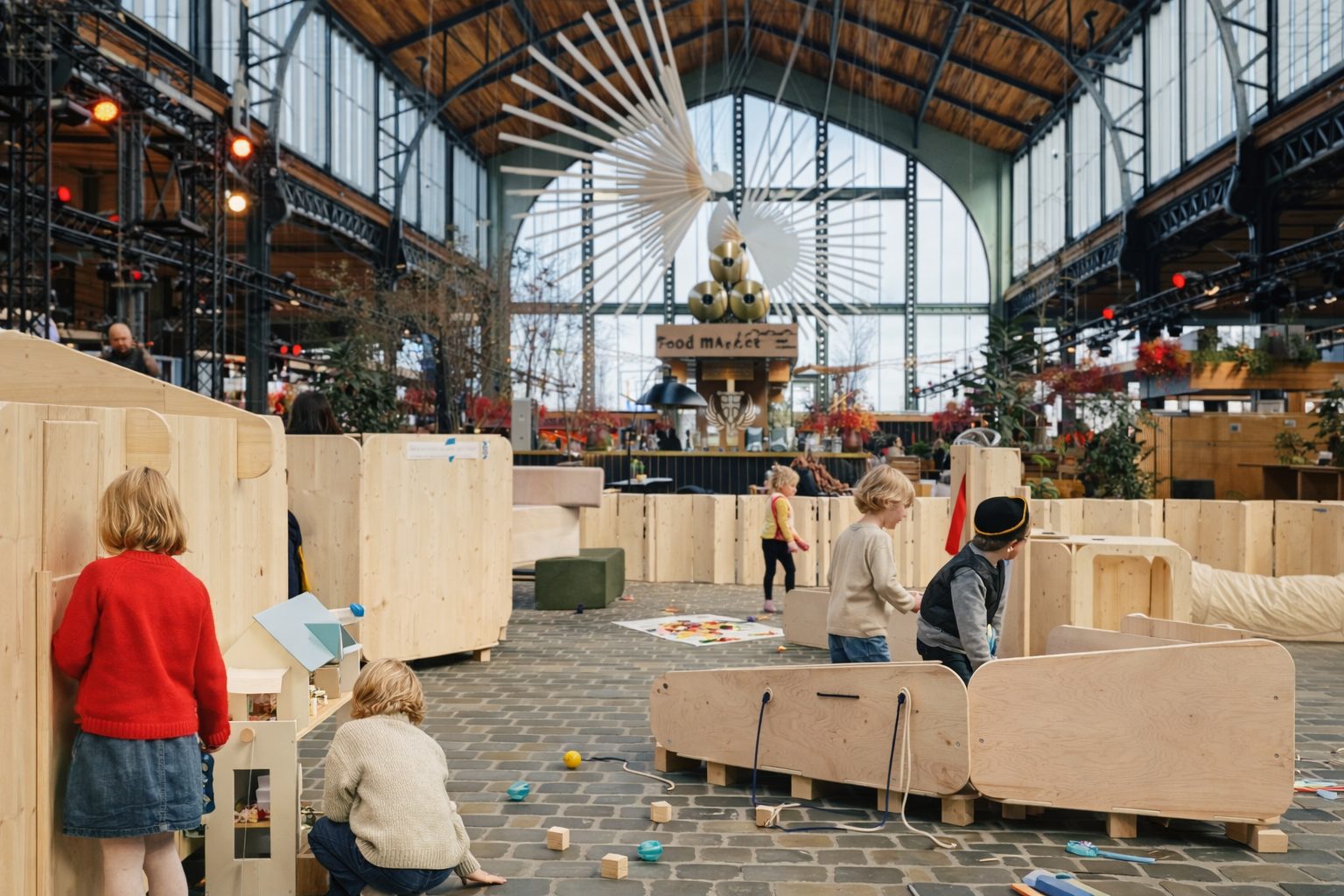 SUPER à Bruxelles : enfin une aire de jeux où enfants et parents trouvent leur place