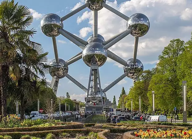 O segredo do Atomium belga em Bruxelas (Heizel)