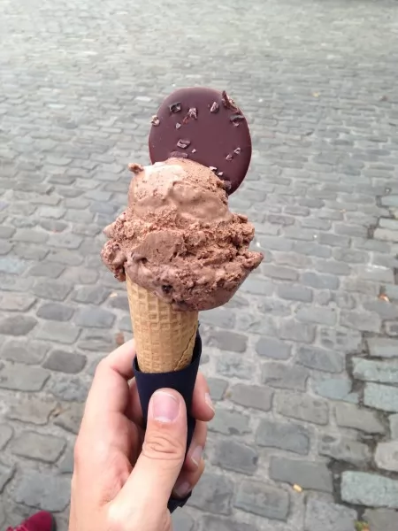 Najlepsza lodziarnia w Brukseli: lody BIO? Włoski? mrożona jugurta?