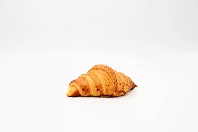 Croissant Belge Tom Paolini Unsplash
