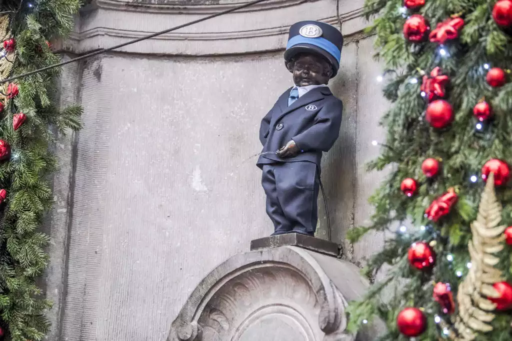 Maneken Piss a Natale a Bruxelles (c) Foto Winterfun.be