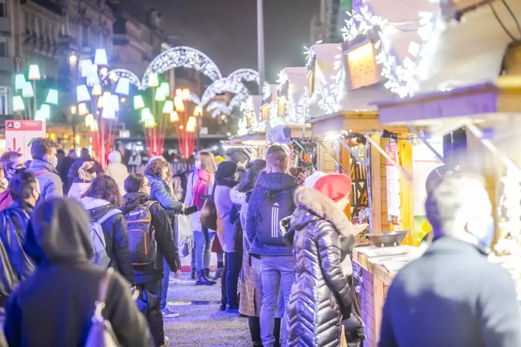 Χριστουγεννιάτικη Αγορά Βρυξελλών (γ) Κιτ Τύπου Χριστουγεννιάτικου Αγοράς
