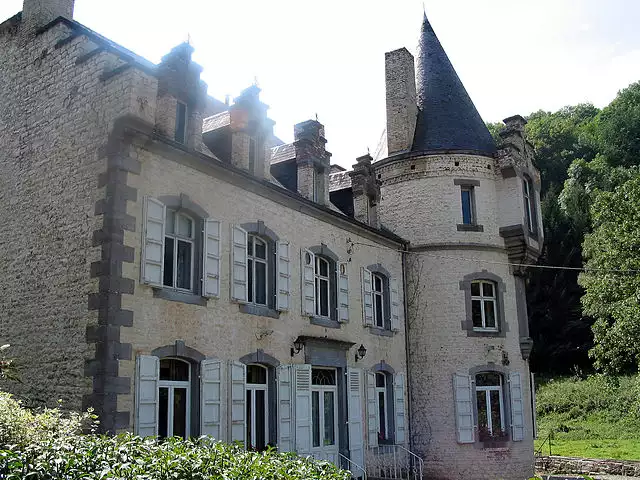 Thon Samson le Chateau de Forges du Village (c) Jean-Pol GRANDMONT Wikipedia