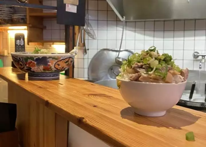 Manger un bon miso ramen à Bruxelles